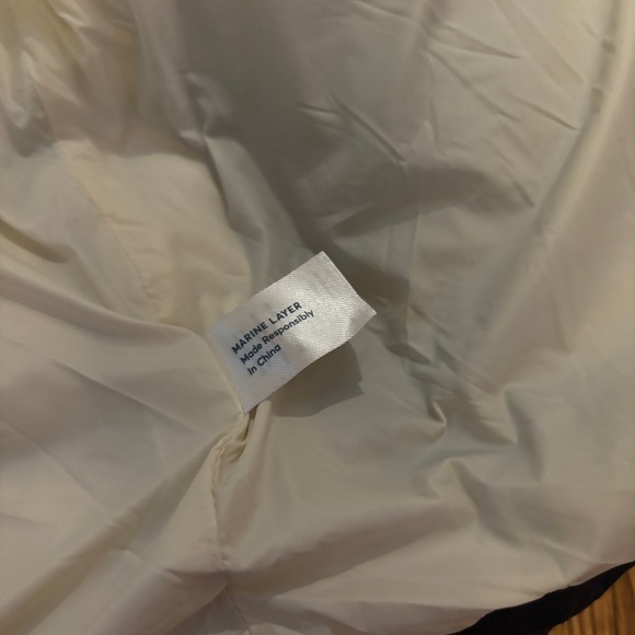 Marine Layer EUC Archive Apres Sunset Puffer - Medium / Navy Sun coat jacket - Picture 13 of 16